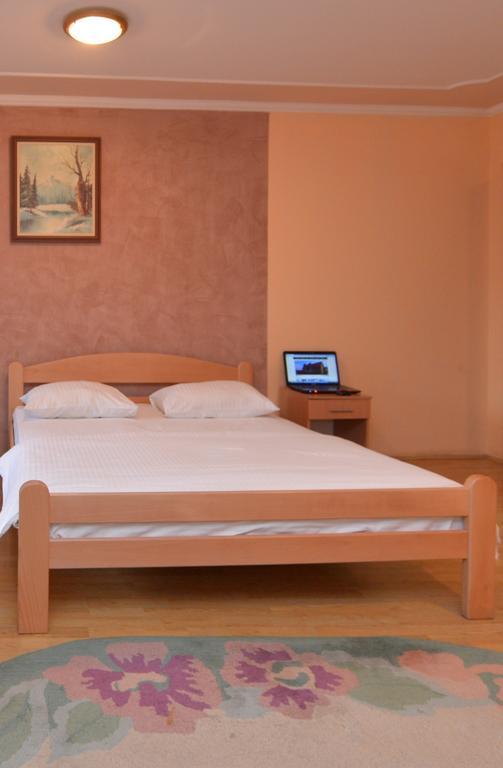 Guest House Vila Bor Novi Sad Quarto foto